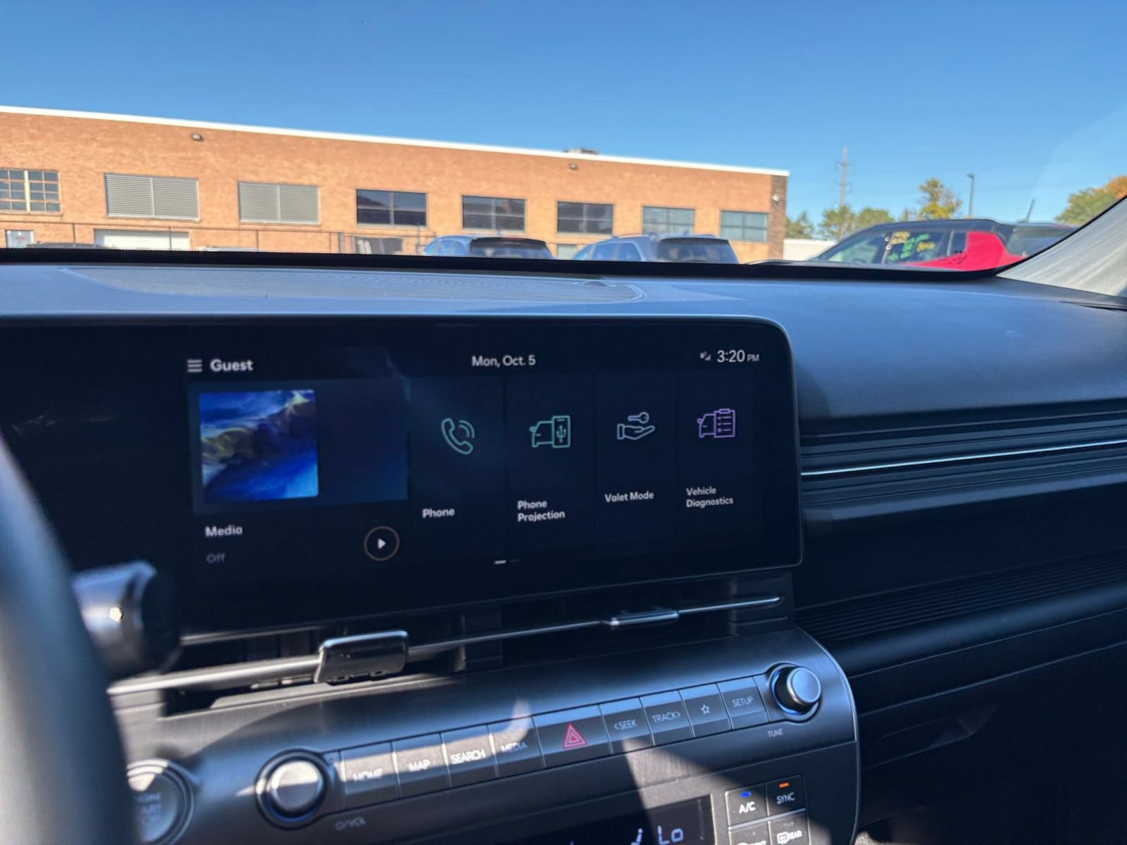 Used 2026 Hyundai Kona SEL Sport FWD image 19