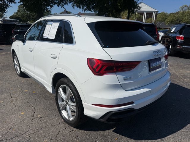 Used 2023 Audi Q3 2.0T Premium Plus w/ Premium Plus Package AWD/4WD image 3