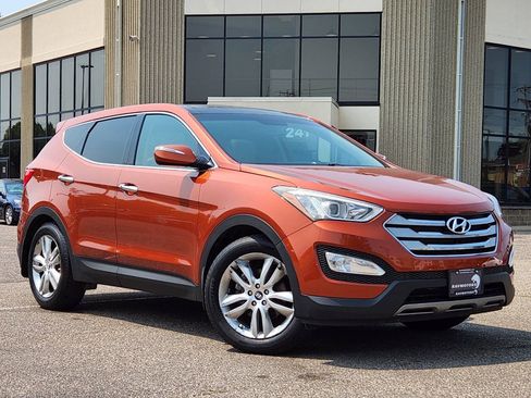 Used 2013 Hyundai Santa Fe Sport 2.0T w/ Technology Pkg AWD/4WD image 28