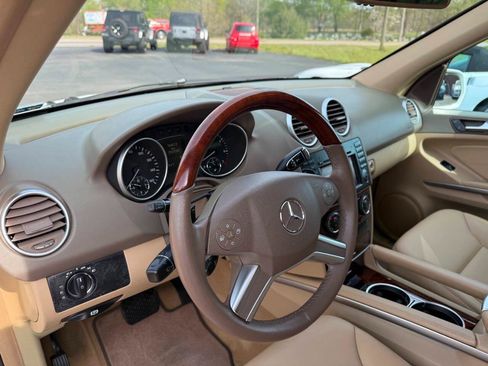 Used 2010 Mercedes-Benz ML 350 2WD image 23