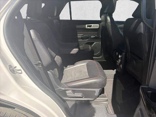 Used 2023 Ford Explorer ST-Line w/ Class IV Trailer Tow Package RWD image 24