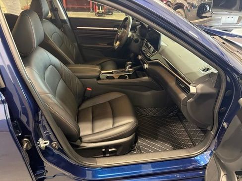 Certified 2023 Nissan Altima 2.5 SR w/ SR Premium Package FWD image 15