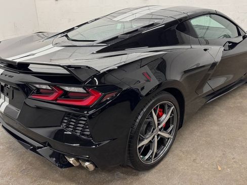 Used 2020 Chevrolet Corvette Stingray Coupe w/ Z51 Performance Package RWD image 11