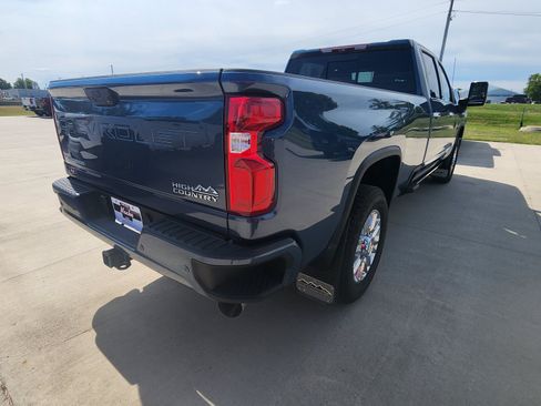 Used 2024 Chevrolet Silverado 3500 High Country w/ High Country Premium Package AWD/4WD image 6