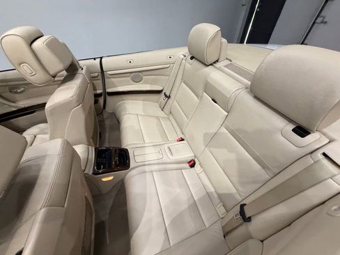 Used 2010 BMW 328i Convertible RWD image 22