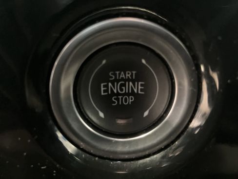 Used 2024 GMC Sierra 1500 SLE image 15