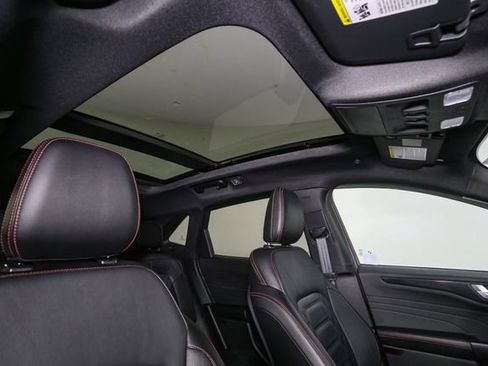 Used 2024 Ford Escape ST-Line Elite w/ Premium Technology Package AWD/4WD image 18