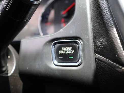 Used 2020 GMC Acadia SLT w/ Driver Alert Package II FWD image 36