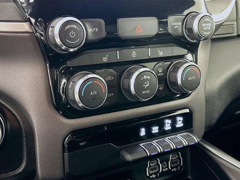 Used 2022 RAM 1500 Big Horn image 23