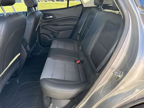 Used 2024 Chevrolet Trax LT w/ Driver Confidence Package FWD image 12