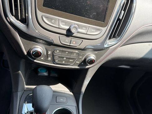 Used 2024 Chevrolet Equinox RS w/ RS Leather Package FWD image 8