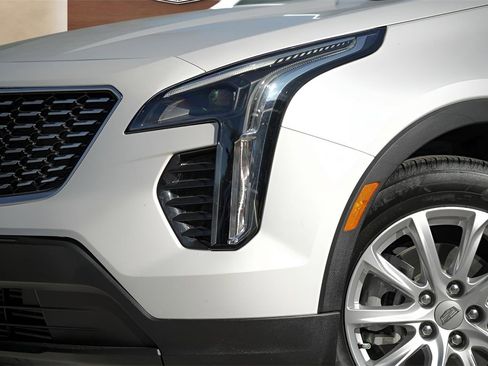Certified 2023 Cadillac XT4 Luxury w/ Driver Awareness Package image 3