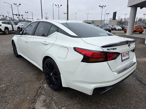 Used 2022 Nissan Altima 2.5 SR w/ Midnight Edition Package image 7