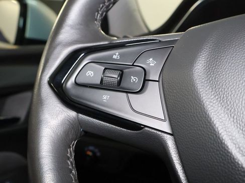 Used 2022 Chevrolet Bolt EUV LT w/ Comfort Package FWD image 20