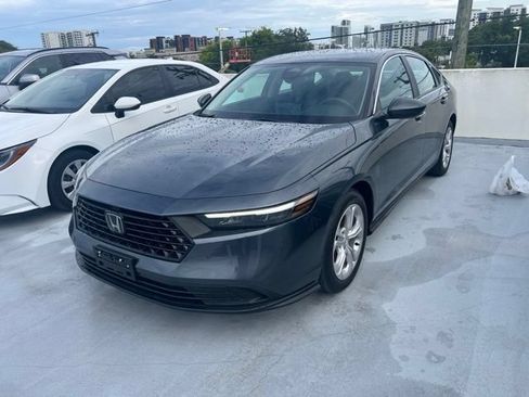 Used 2025 Honda Accord LX image 6
