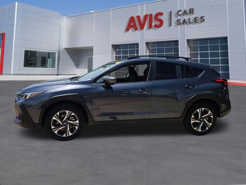 Used 2025 Subaru Crosstrek 2.0i Premium AWD/4WD image 2