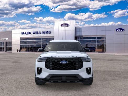 New 2026 Ford Explorer ST-Line w/ ST-Line Street Pack AWD/4WD image 6