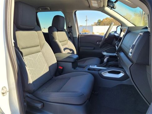 New 2026 Nissan Frontier SV w/ SV Convenience Package image 10