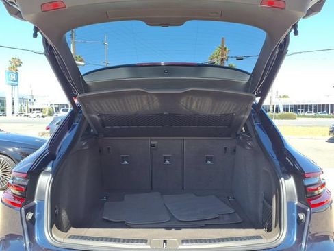 Used 2015 Porsche Macan S w/ Infotainment Package AWD/4WD image 29