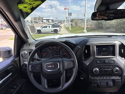 Used 2024 GMC Sierra 2500 Pro w/ 1SA Pro Safety Plus Package AWD/4WD image 16