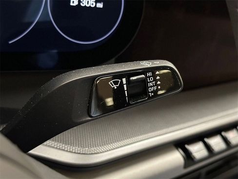 Used 2024 Porsche 911 Carrera image 23