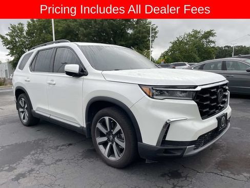 Used 2023 Honda Pilot Elite image 12