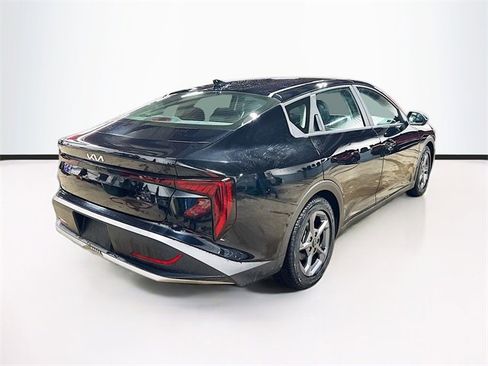 Used 2025 Kia K4 LXS image 7