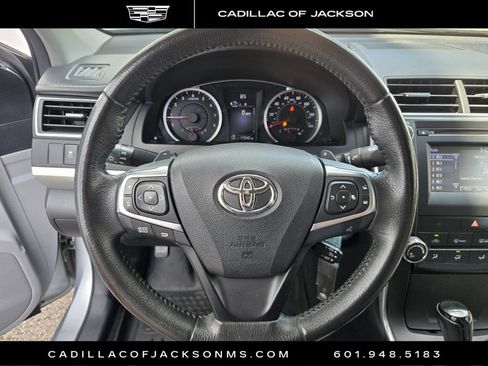 Used 2017 Toyota Camry SE FWD image 15