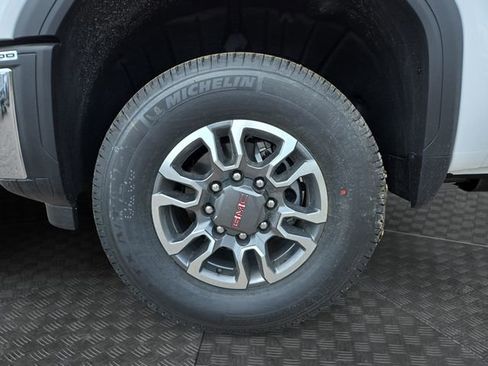 New 2025 GMC Sierra 3500 SLE w/ SLE Convenience Package image 7