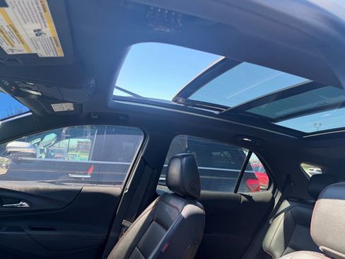 Used 2022 Chevrolet Equinox RS w/ RS Leather Package image 6