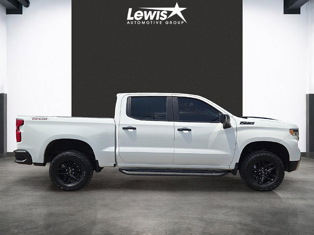 Used 2024 Chevrolet Silverado 1500 LT Trail Boss w/ LT Trail Boss Premium Package AWD/4WD image 5