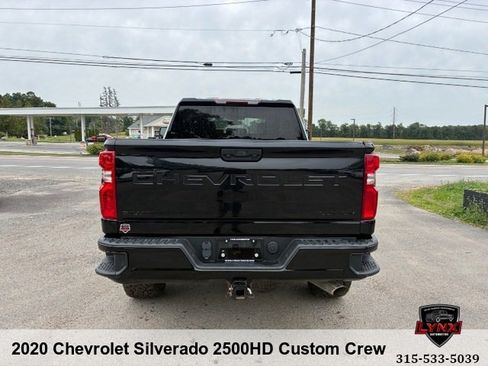 Used 2020 Chevrolet Silverado 2500 Custom w/ Custom Value Package AWD/4WD image 4