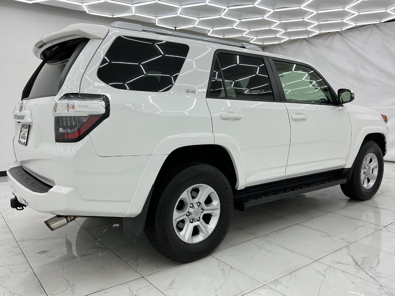 Used 2016 Toyota 4Runner SR5 Premium AWD/4WD image 11