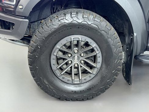 Used 2019 Ford F150 Raptor w/ Equipment Group 802A Luxury AWD/4WD image 10