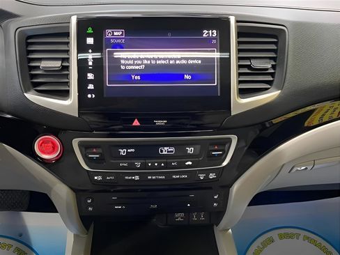 Used 2016 Honda Pilot Elite image 19