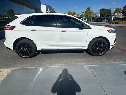 Used 2024 Ford Edge SE w/ Black Appearance Package AWD/4WD image 4