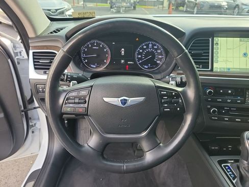 Used 2015 Hyundai Genesis 3.8 w/ Option Group 04 image 24