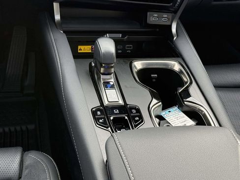 Used 2024 Lexus RX 350 AWD image 19