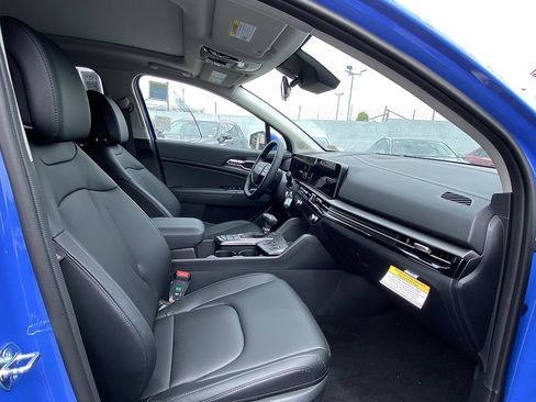 New 2026 Kia Sportage EX w/ EX Panorama Roof Package FWD image 27