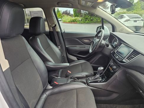 Used 2019 Buick Encore Preferred AWD/4WD image 11