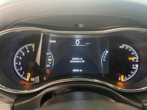 Used 2022 Jeep Grand Cherokee Limited image 22