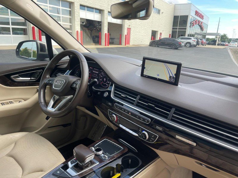Used 2017 Audi Q7 3.0T Prestige AWD/4WD image 9