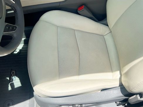 Used 2025 Cadillac XT5 Premium Luxury w/ LPO, Floor Liner Package FWD image 20