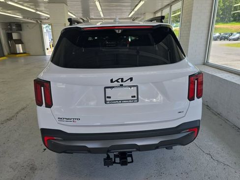 Certified 2025 Kia Sorento SX Prestige AWD/4WD image 4