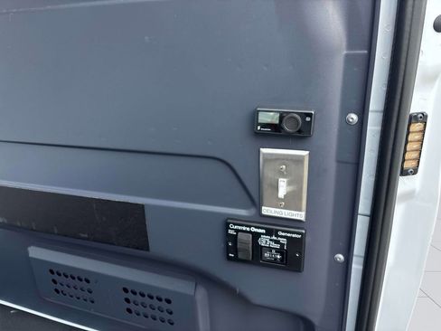 Used 2022 Mercedes-Benz Sprinter 4500 image 9