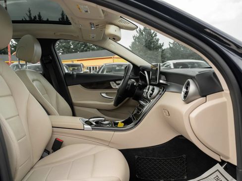 Used 2015 Mercedes-Benz C 300 4MATIC Sedan image 11
