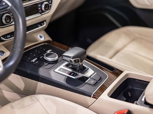 Used 2018 Audi Q5 2.0T Premium w/ Convenience Package image 23