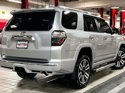 Used 2024 Toyota 4Runner Limited image 12
