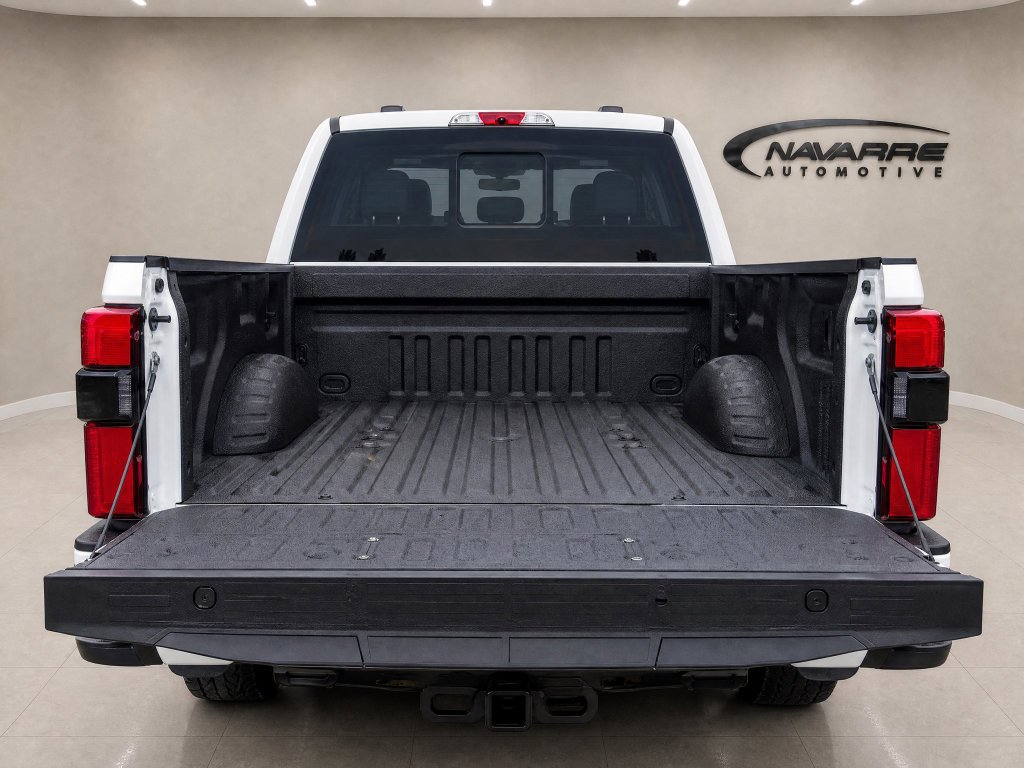 Used 2025 Ford F350 Platinum AWD/4WD image 10