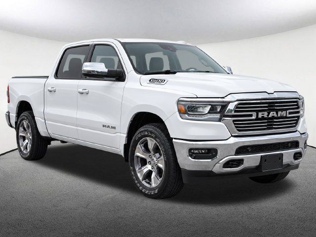 Used 2023 RAM 1500 Laramie AWD/4WD image 2